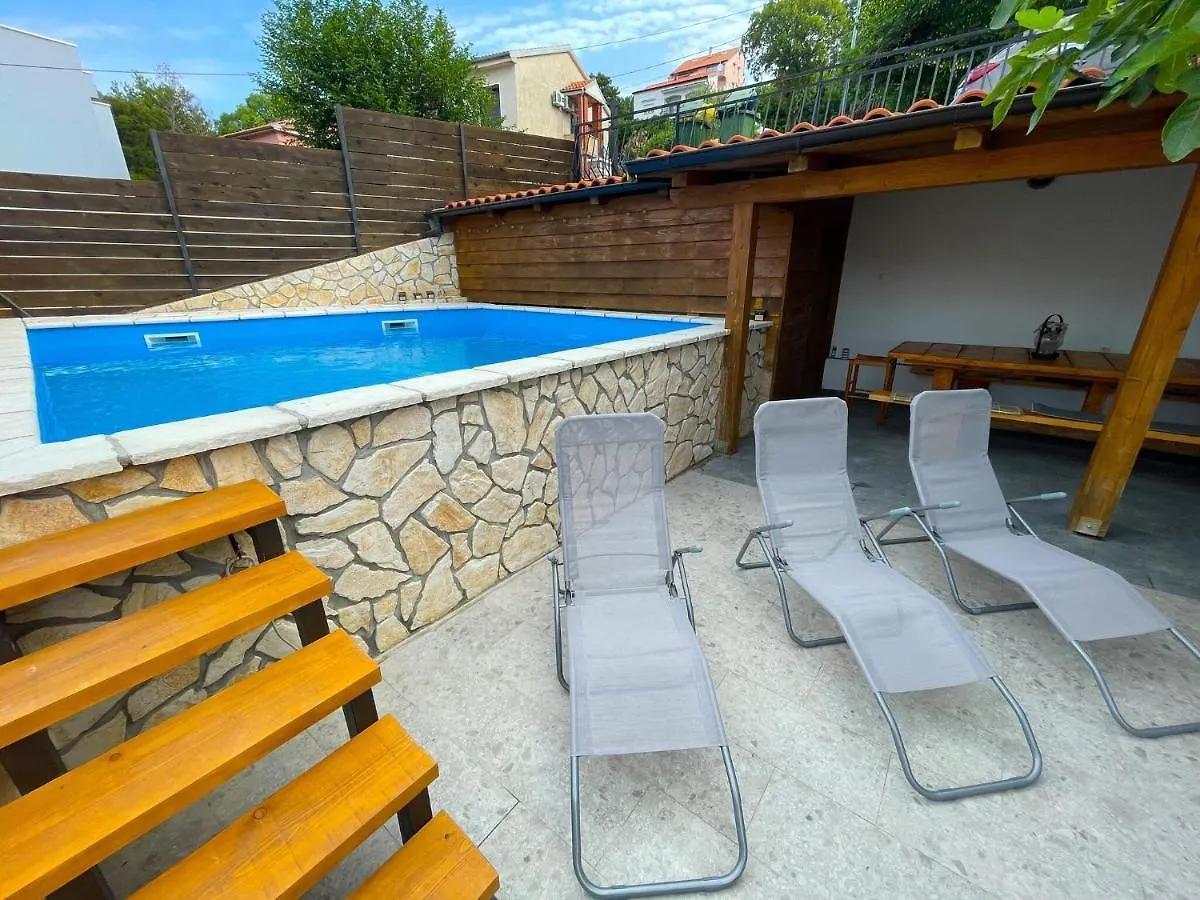 Studio Apartment With Swimming Pool And Sea View ! Dramalj