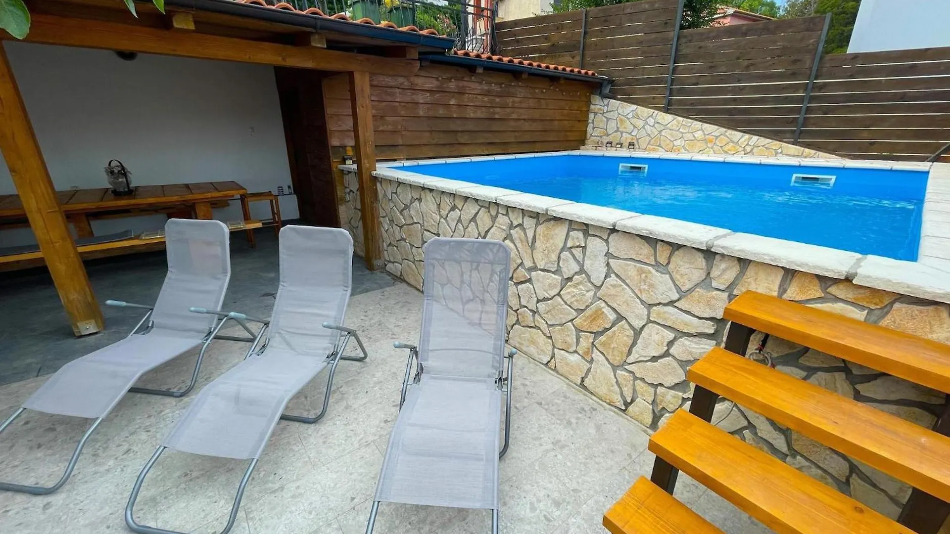 Studio Apartment With Swimming Pool And Sea View ! Dramalj